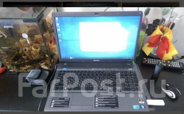 Sony VAIO VPC. 16.4", 1,7����, ��� 6 ��, ���� 640���, WiFi: 1, Bluetooth: 1, ����������� �� 3��. ����
