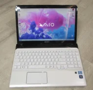 Sony VAIO SVE151D11V ����