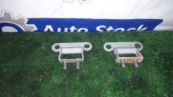 Крепление крышки багажника. Toyota: ist, Mark X Zio, Crown, Allex, Camry Gracia, Avensis, Corolla, Innova, Probox, Estima, Opa, Mark II Wagon Blit, Ca...
