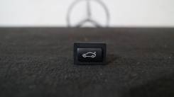 Кнопка открывания багажника. BMW 5-Series, E60, E61 Двигатели: M54B22, M54B25, M54B30