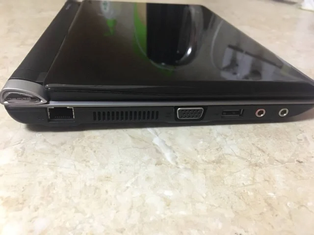 Acer Aspire One D250. WiFi: 1 ����
