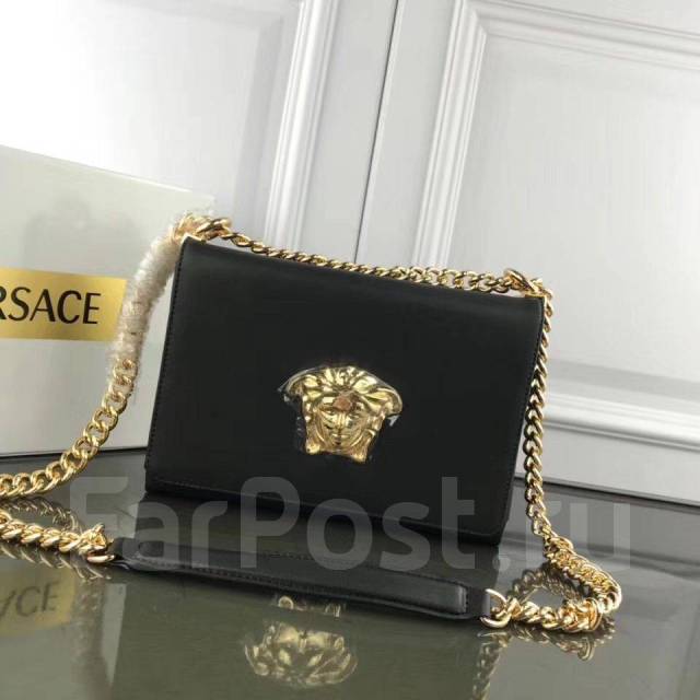 Женские кожаные сумки Versace – купить в Lookbuck