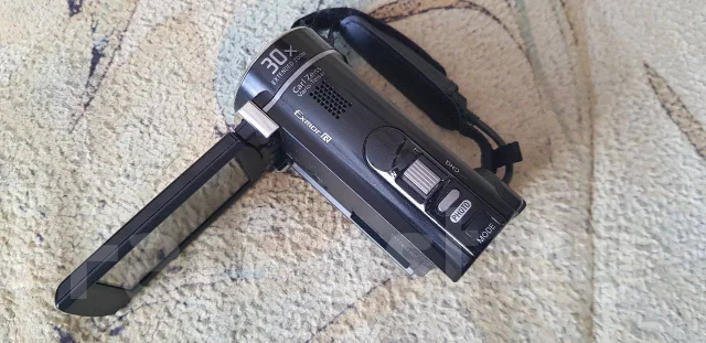 Sony HDR-CX200E. 5 - 5.9 ��, � ���������� ����