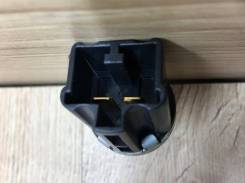 Концевик под педаль тормоза. Toyota Prius, NHW20