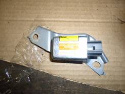 Датчик airbag. Lexus RX330, GSU30, GSU35, MCU33, MCU35, MCU38 Lexus RX350, GSU30, GSU35, MCU33, MCU35, MCU38 Lexus RX300, MCU35, MCU38 Toyota Harrier...