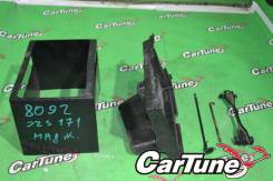 Крепление аккумулятора. Toyota: Crown Majesta, Crown, Estima Emina, Estima Lucida, Deliboy, Previa, Hilux Двигатели: 1UZFE, 3CT, 3CTE, 2C, 2TZFE, 2TZF...