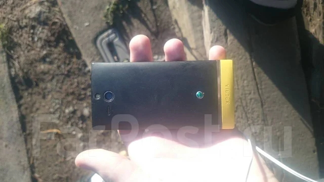Sony Xperia U. �/�, ������, 3G ����