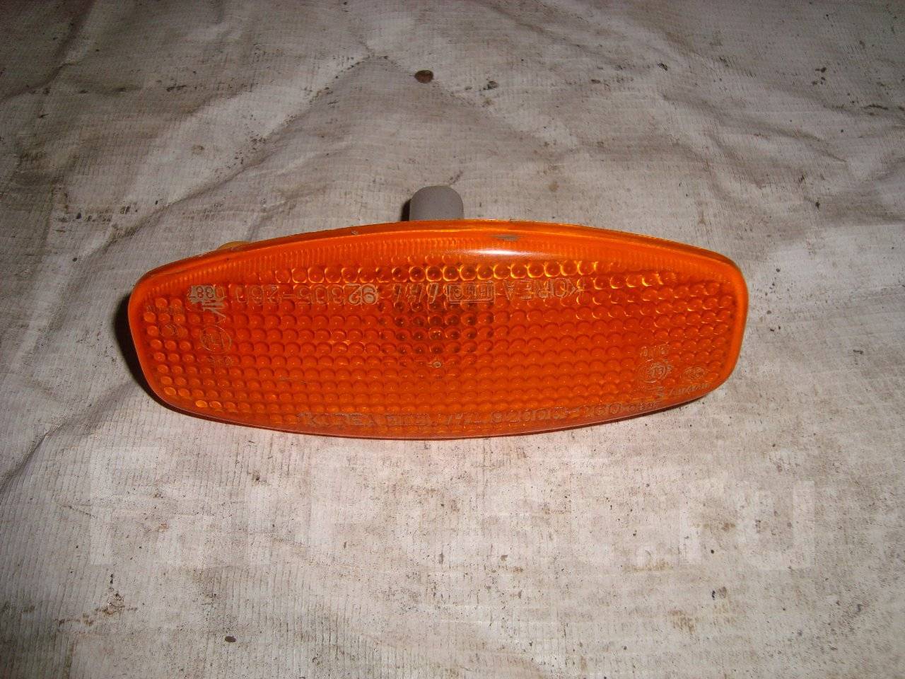 поворотник двери. лампочка поворотника bmw e92. поворотник двери.