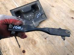 Крепление аккумулятора. Infiniti M35 Nissan Fuga, PNY50, PY50