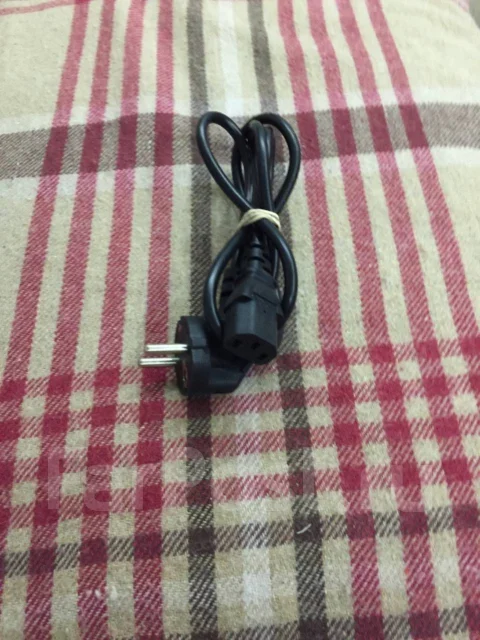 BenQ. 15" ����