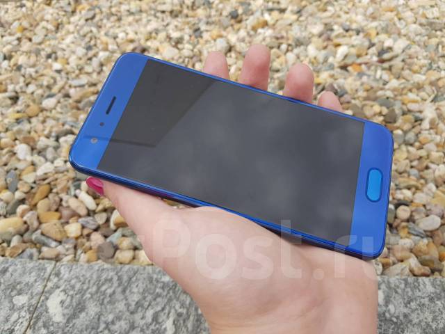 Honor 9 фото Honor 9, синий, 4G LTE, б/у, в наличии. Цена: 18 000 ₽ в Уссурийске