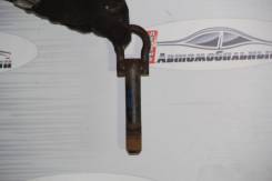 Крюк буксировочный. Toyota ist, NCP60, NCP61, NCP65 Toyota Camry, ACV40, ACV41, AHV41 Двигатели: 1NZFE, 2NZFE, 1AZFE, 2AZFE, 3AZFXE