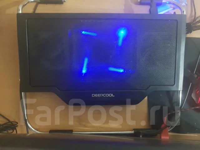 DEXP Ares E105. 15.6", 2,6����, ��� 8 ��, ���� 1 000���, WiFi: 1, Bluetooth: 1, ����������� �� 4��. ����