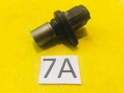 Датчик положения распредвала. Toyota: Corona, Platz, Prius C, iQ, Avensis, Corolla, Yaris Verso, Probox, Raum, Echo Verso, Caldina, Succeed, bB, Corol...