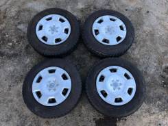 Хороший комплект Японских шин Bridgestone 185/70 R14 во Владивостоке Хороший комплект Японских шин Bridgestone 185/70 R14. x14" 4x100.00