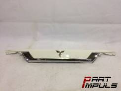 Накладка на дверь багажника. Mitsubishi Outlander, GF2W, GF3W, GF4W, GF7W, GF8W, GG2W, GG3W Двигатели: 4B11, 4B12, 4J11, 4J12, 4N14, 6B31