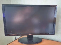 Acer. 19", ���������� �� (LCD)