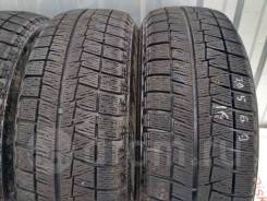 Bridgestone. Зимние, без шипов, 2010 год, 10 %, 2 шт