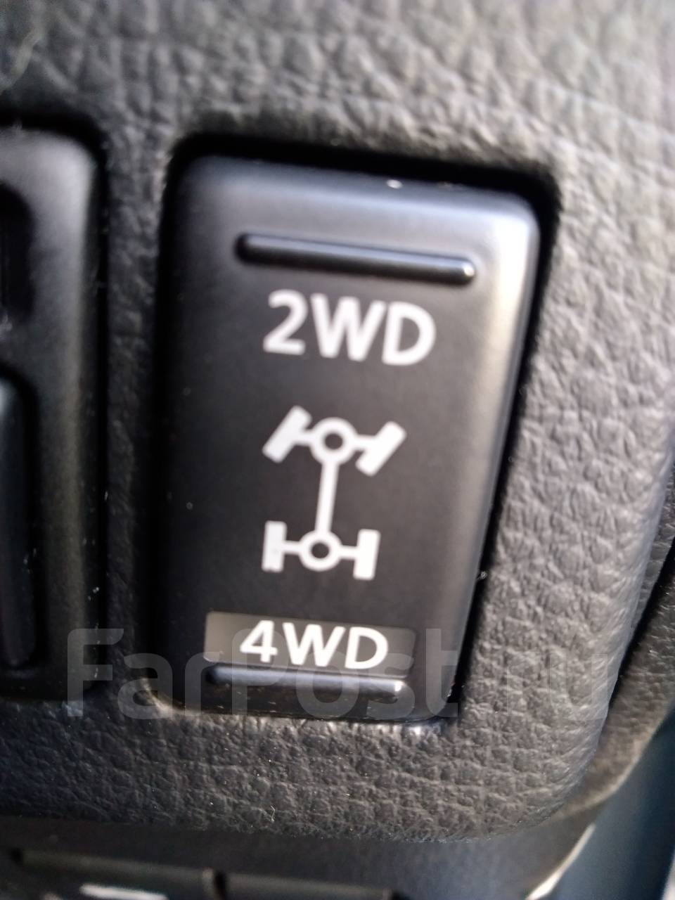 Включи 4 вд 4. Кнопка переключатель 2wd 4wd Nissan Wingroad. Кнопка включения полного привода н5 артикул. Кнопка 2wd 4wd Mitsubishi. Ниссан Марч 4 ВД кнопка.