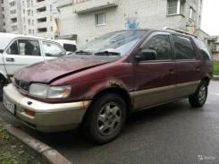 Mitsubishi Chariot. �������, 4wd, 2.0 (140��.�.), ������, 400 000����. �� ����