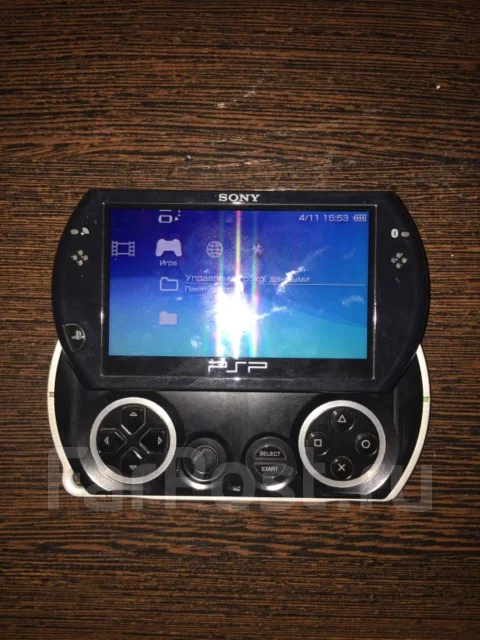 Sony PSP Go ����