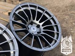 Enkei RS05RR. 10.5/9.5x18", 5x114.30, ET15/22, ЦО 73,1 мм.