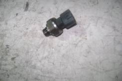 Датчик гидроусилителя. Toyota: Allion, Platz, Allex, Crown, ist, Aristo, Verossa, Avensis, WiLL Vi, Corolla, Probox, Yaris Verso, Altezza, Raum, Mark...