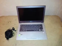 Asus ZenBook UX32LN. 13.3", 2,4����, ��� 8 ��, ���� 1 000���, WiFi, Bluetooth, ����������� �� 5��.
