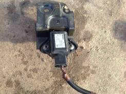 Датчик ускорения. Toyota Avensis, ADT251, AZT250, AZT250L, AZT250W, AZT251, AZT251L, AZT251W, AZT255, AZT255W, CDT250, ZZT250, ZZT251, ZZT251L Toyota...