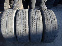 Bridgestone Blizzak Revo2. Зимние, без шипов, 2011 год, 30 %, 2 шт