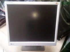LG. 17", ���������� �� (LCD)