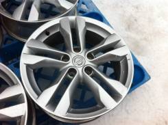 Nissan. 7.0x17", 5x114.30, ET40, ЦО 66,1 мм.