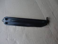 Дефлектор радиатора. Toyota: Sprinter, Corolla Levin, Sprinter Trueno, Corolla, Sprinter Marino, Corolla Ceres Двигатели: 2E, 3E, 4AFE, 4AGE, 4EFE, 5A...