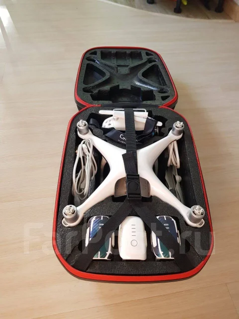 DJI Phantom 4. � ������� ����
