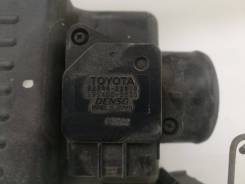 Датчик расхода воздуха. Toyota Corolla Spacio, NZE121N, ZZE122N, ZZE124N Двигатели: 1NZFE, 1ZZFE