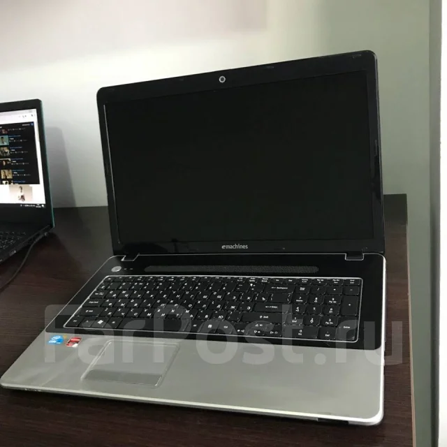 eMachines G730G-382G32Miks. 17.3", 2,5����, ��� 2048 ��, ���� 320���, WiFi: 1, ����������� �� 1��. ����
