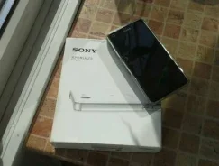 Sony Xperia Z3 Compact. �/�