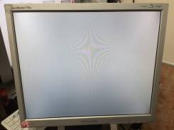 Samsung. 17", технология ЖК (LCD)