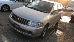 Nissan Bassara. JNU30, KA24DE ����