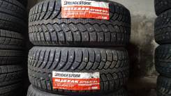 Bridgestone Blizzak Spike-01. Зимние, шипованные, без износа, 2 шт
