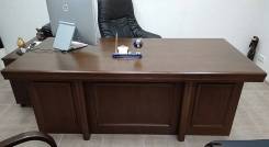 Столы руководителя.
