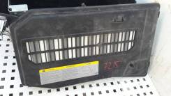 Крышка аккумулятора. Volkswagen Touareg, 7L6, 7LA, 7P5, 7P6 Audi Q7, 4LB Двигатели: AXQ, AYH, AZZ, BAA, BAC, BAN, BAR, BGU, BHK, BHL, BJN, BKJ, BKL, B...
