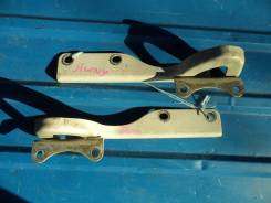 Крепление капота. Suzuki Jimny, JB23W, JB33W, JB43W Suzuki Esteem, GA11S, GA21S, GB21S, GB31S, GC21S, GC21W, GC41W, GD21S, GD31S, GD31W Suzuki Cultus...