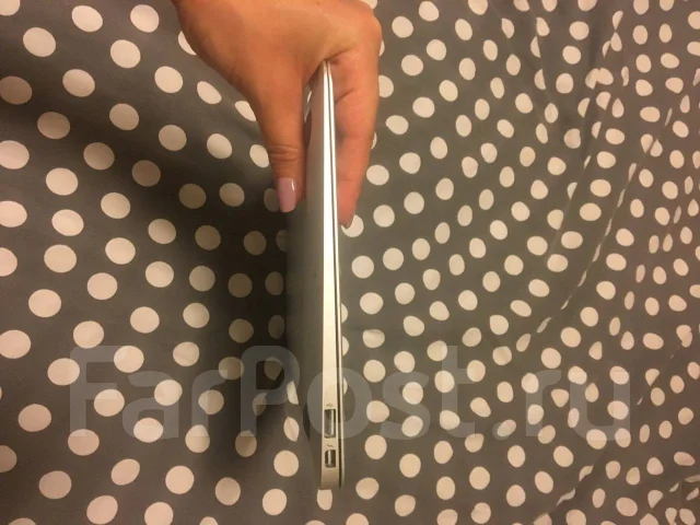 Apple MacBook Air 11. 11", ���� 128���, WiFi: 1, Bluetooth: 1, ����������� �� 6��. ����