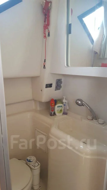 Bayliner. 1996 ���, ����� 10��., ��������� ������������, 380��.�., ������ ����