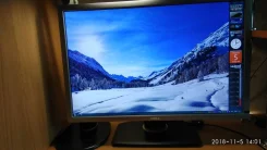Dell. 24", ���������� �� (LCD)