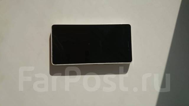 Lenovo Vibe P1. /, , 3G, 4G LTE, Dual-SIM 