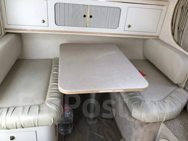 Searay Sundancer. 2000 ���, ����� 10��., ��������� ������������, 240��.�., ������ ����