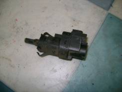 Концевик под педаль тормоза. Ford: Focus, Galaxy, Ranger, Tourneo Courier, C-MAX, Mondeo, EcoSport, Fusion, Transit Connect, Transit, Maverick, Kuga...