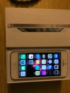 Apple iPhone 5. �����, 16 ��, �����������
